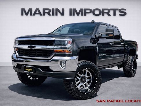 Used 2018 Chevrolet Silverado 1500 LT w/ LT Eassist Package AWD/4WD image 1