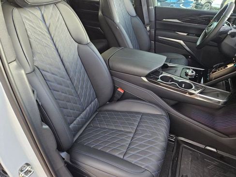 New 2026 Cadillac Escalade IQ Luxury 1 w/ LPO, Floor Liner Package image 28