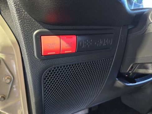 Used 2017 Jeep Wrangler Unlimited Rubicon w/ Quick Order Package 24Z Recon image 31