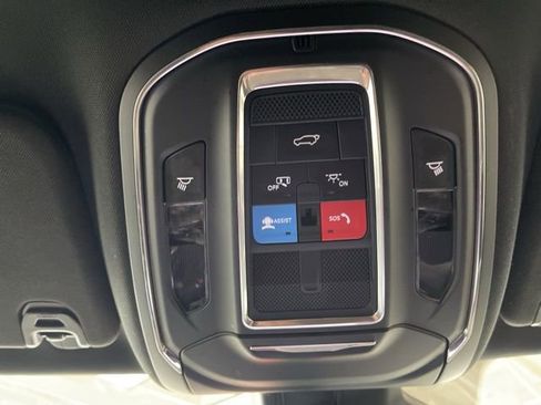 Used 2024 Jeep Wagoneer L Series II w/ Flexible Seating Group image 56