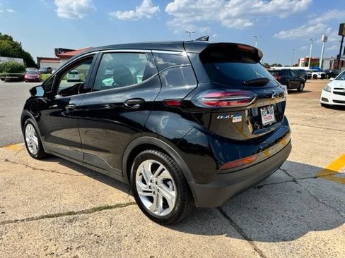 Used 2022 Chevrolet Bolt LT FWD image 8
