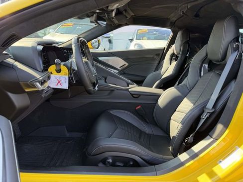 Used 2025 Chevrolet Corvette Z06 RWD image 10