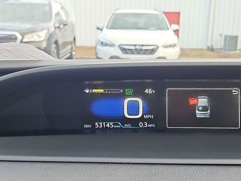 Used 2018 Toyota Prius Two image 17