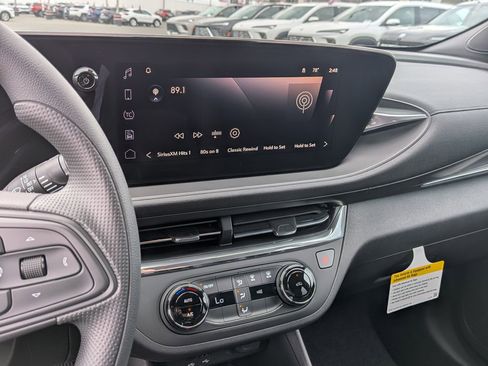New 2026 Buick Envista Preferred w/ Advanced Safety Package FWD image 12
