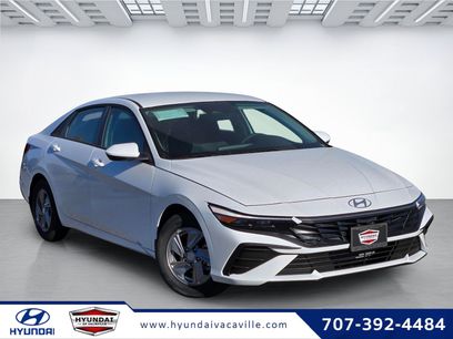 New 2026 Hyundai Elantra SE