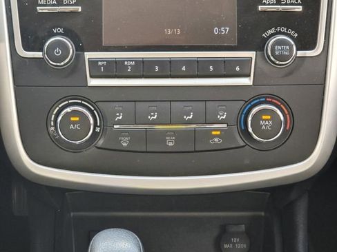 Used 2016 Nissan Altima 2.5 S w/ Power Driver Seat Package image 18