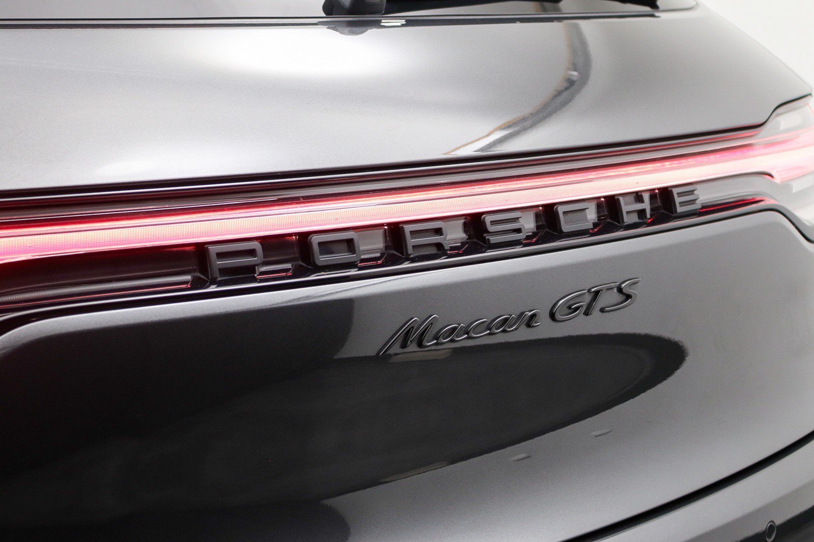 Used 2021 Porsche Macan GTS AWD/4WD image 9