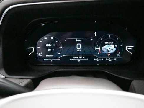 Used 2023 GMC Yukon XL Denali AWD/4WD image 30