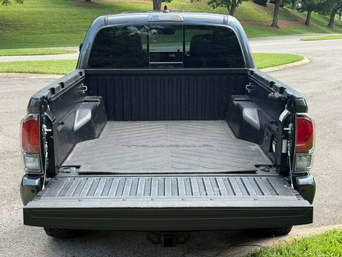 Used 2021 Toyota Tacoma Limited w/ Nightshade Package AWD/4WD image 8