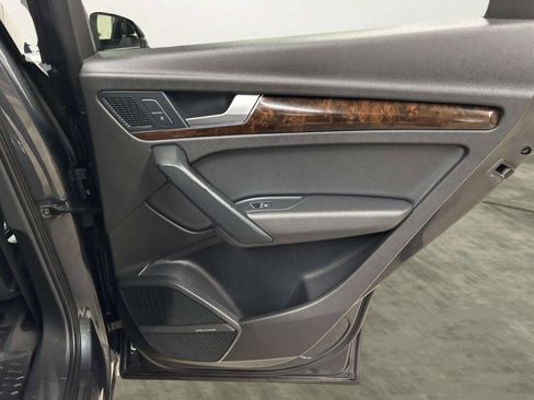 Used 2018 Audi Q5 2.0T Premium Plus w/ Premium Plus Package image 21