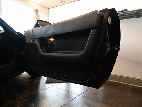 Used 1993 Chevrolet Corvette Coupe image 14