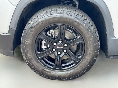 Used 2023 GMC Acadia AT4 w/ LPO, Floor Liner Package AWD/4WD image 33