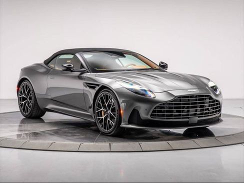 Used 2025 Aston Martin DB12 Convertible RWD image 21