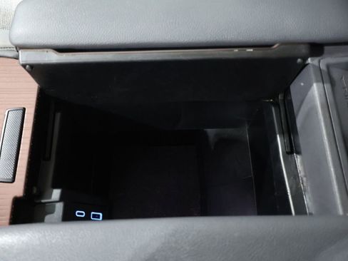 Used 2021 Toyota Sienna LE image 28