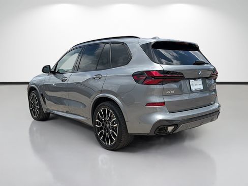 New 2026 BMW X5 sDrive40i w/ M Sport Package RWD image 5