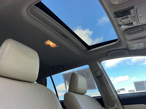 Used 2013 Subaru Outback 2.5i Limited AWD/4WD image 18