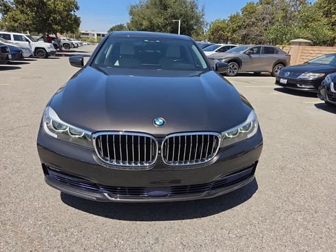 Used 2016 BMW 740i RWD image 8