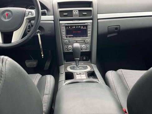 Used 2009 Pontiac G8 w/ Premium Package RWD image 13