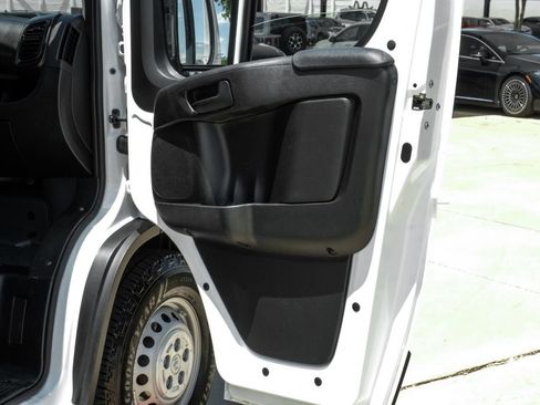 Used 2024 RAM ProMaster 2500 w/ Convenience Group FWD image 42