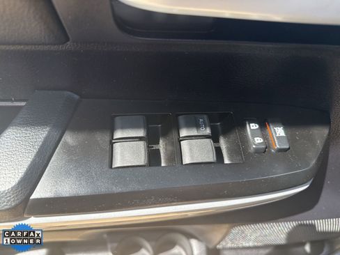 Used 2020 Toyota Tundra SR5 w/ SR5 Upgrade Package image 13