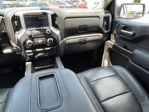 Used 2021 GMC Sierra 1500 SLT w/ SLT Premium Package RWD image 11