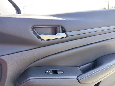 Used 2024 Nissan Altima 2.5 SV FWD image 27