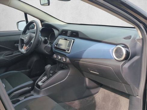 Used 2025 Nissan Versa SV image 20