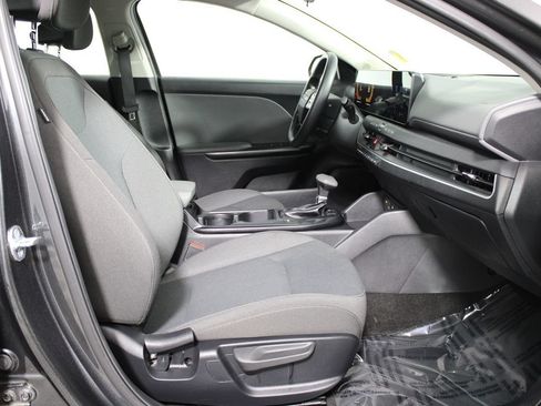 Used 2025 Kia K4 FWD image 9