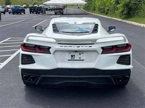 Used 2021 Chevrolet Corvette Stingray Premium Cpe w/ Z51 Performance Package image 4