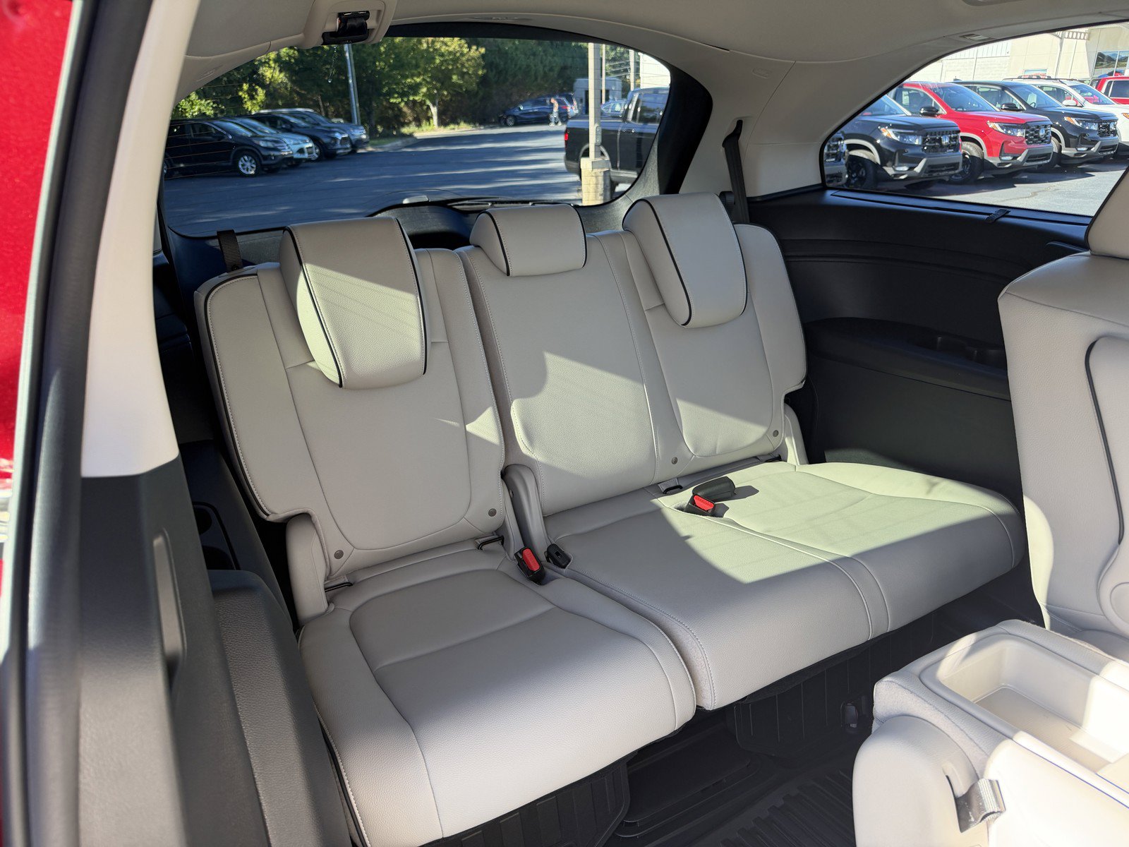 New 2027 Honda Odyssey Touring image 14