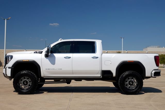 Used 2024 GMC Sierra 2500 Denali Ultimate w/ Max Trailering Package AWD/4WD image 4