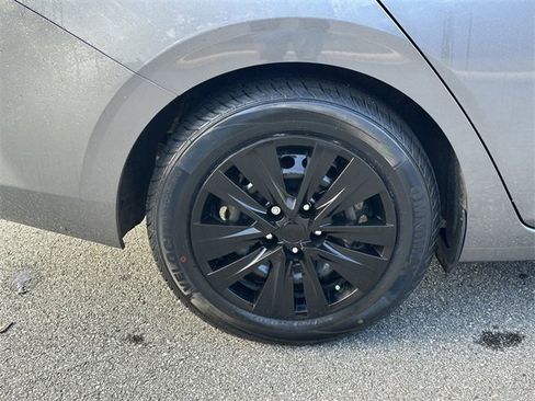 Certified 2023 Nissan Sentra S image 18