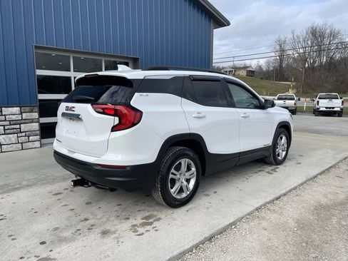 Used 2020 GMC Terrain SLE w/ Driver Convenience Package image 9
