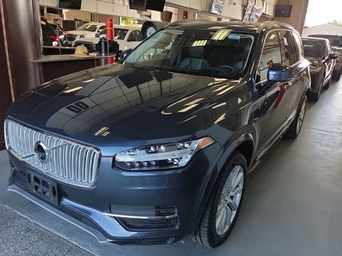 Used 2019 Volvo XC90 T8 Inscription w/ Advanced Package AWD/4WD image 1
