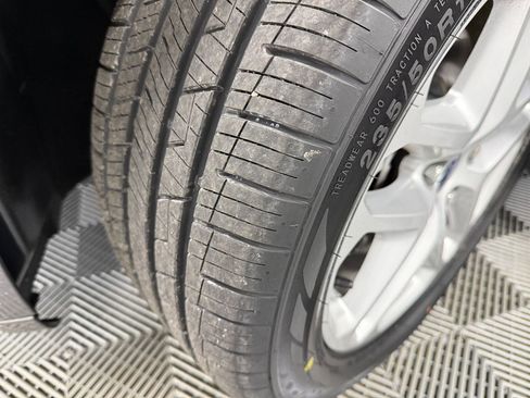 Used 2014 Ford Fusion SE FWD image 24