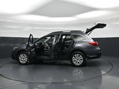 Used 2019 Subaru Outback 2.5i Premium AWD/4WD image 29