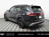 Used 2024 Volkswagen Atlas Peak Edition SE image 3