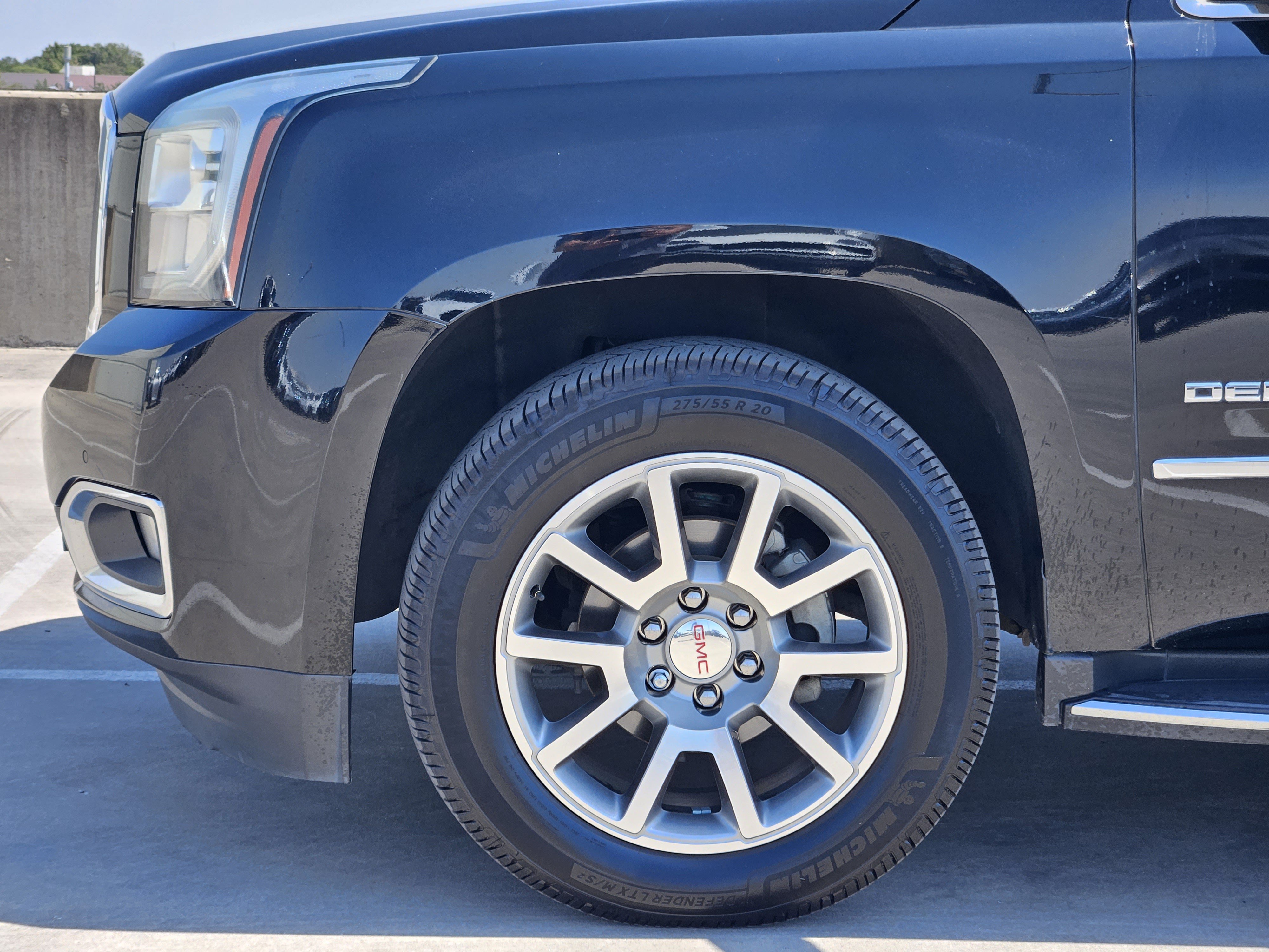 Used 2018 GMC Yukon XL Denali RWD image 13