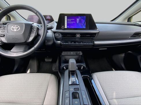 Used 2025 Toyota Prius LE FWD image 15