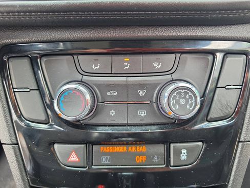 Used 2018 Buick Encore Preferred FWD image 37
