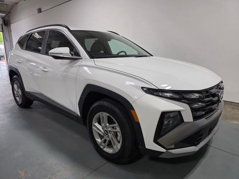 Used 2025 Hyundai Tucson SEL AWD/4WD image 7