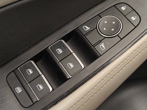 Used 2022 Nissan Rogue SL FWD image 27