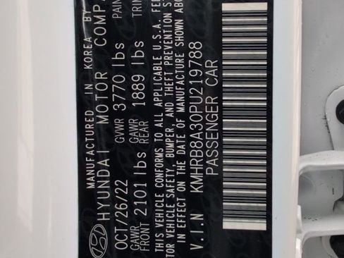 Certified 2023 Hyundai Venue SE image 33