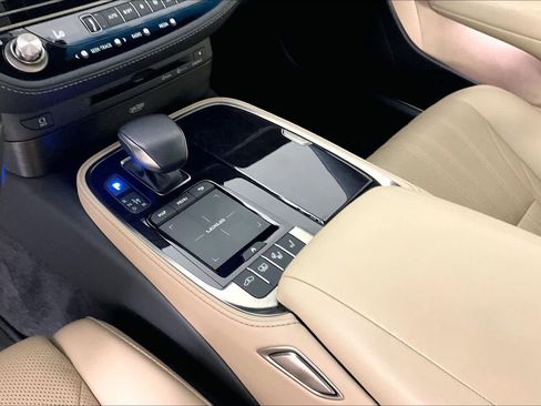 Used 2021 Lexus LS 500 w/ Interior Upgrade Package RWD image 15