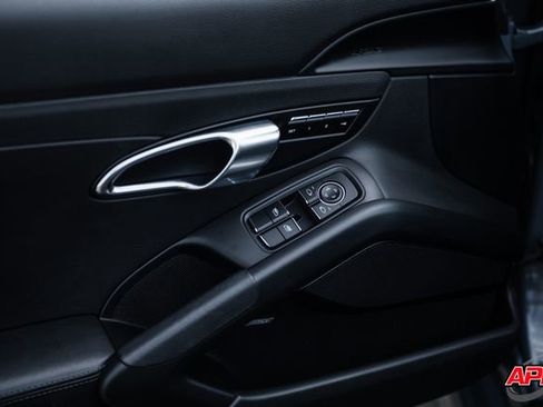 Used 2017 Porsche 718 Boxster S image 62