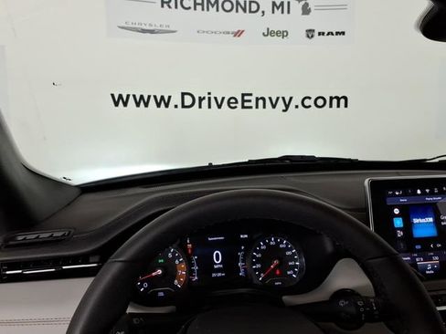 Used 2024 Jeep Compass Limited AWD/4WD image 27