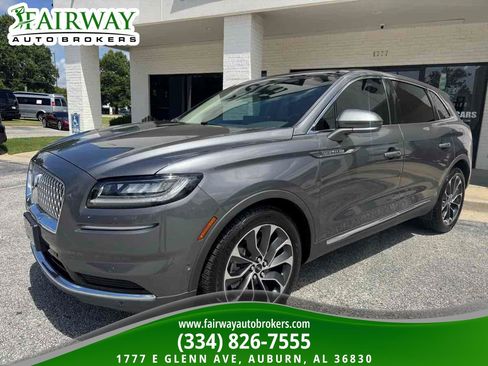 Used 2022 Lincoln Nautilus Reserve w/ Equipment Group 201A FWD image 2