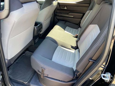 Used 2024 Toyota Tacoma TRD Sport w/ TRD Sport Upgrade Package image 17