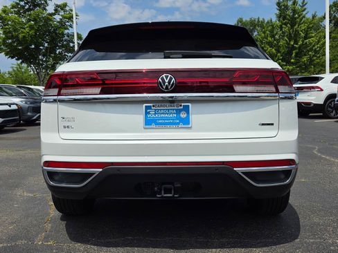 Used 2026 Volkswagen Atlas Cross Sport SEL AWD/4WD image 5