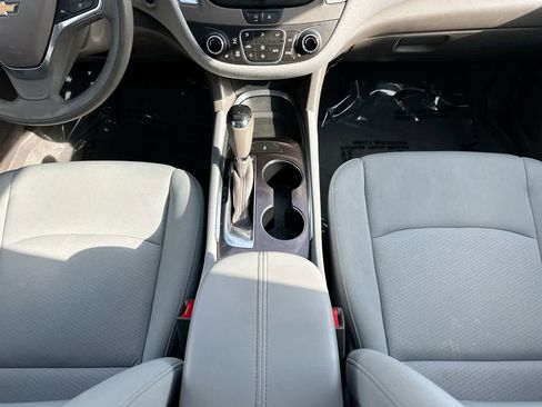 Used 2020 Chevrolet Malibu LT image 30